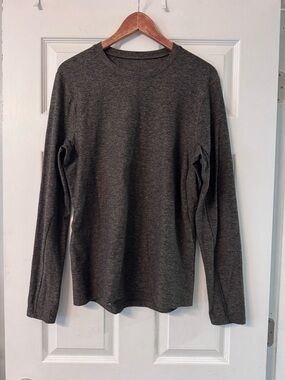 lululemon athletica Men's Long-Sleeve Crew - Army Green and Black Heather